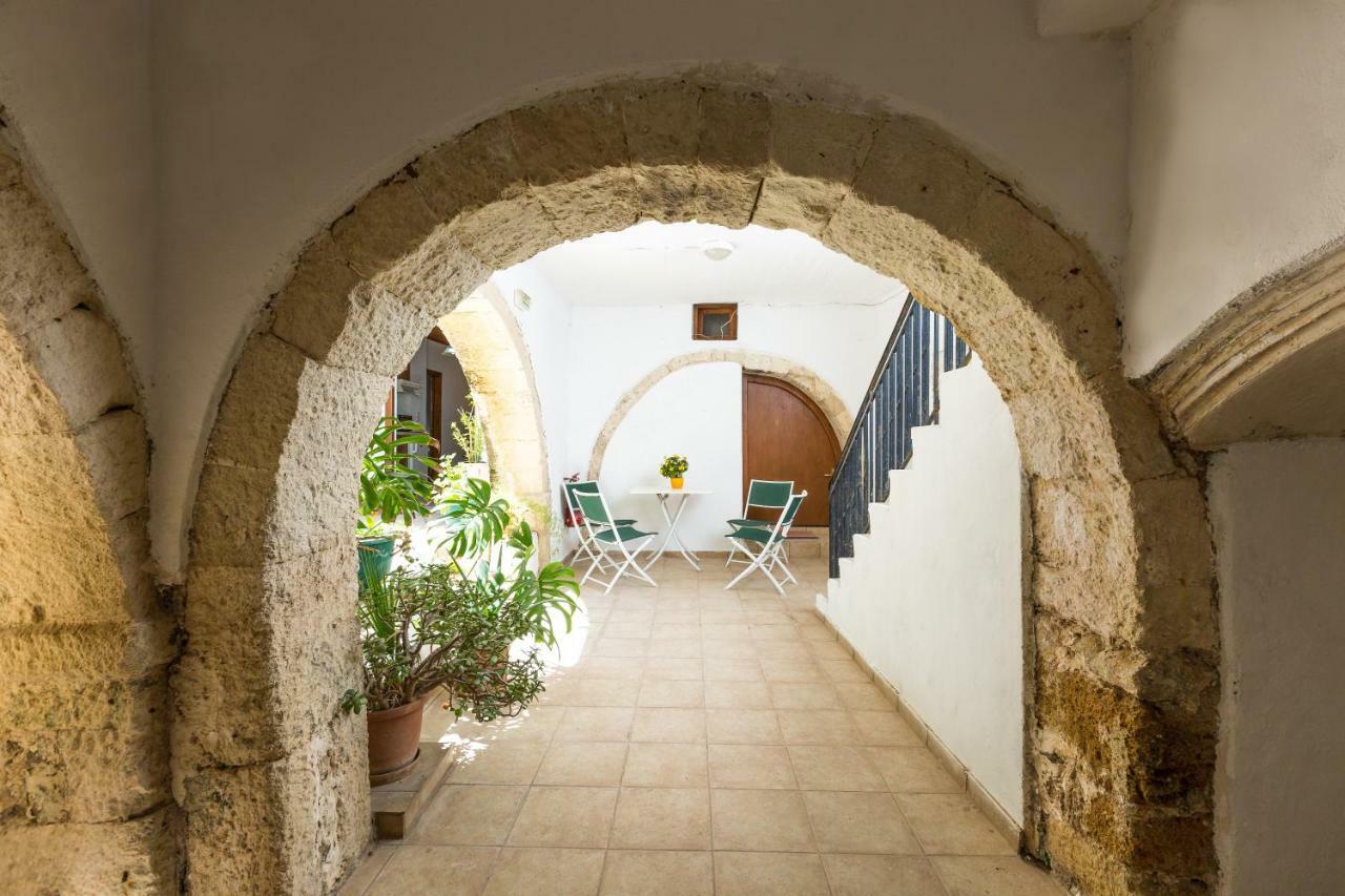 Lilys Apartments Rethymno  Exterior photo